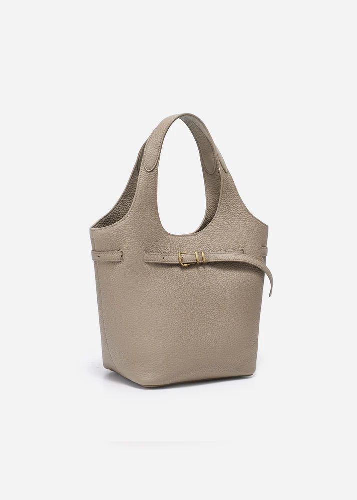 Full-Grain Pebbled Calfskin Equestrian Belt Detail Jane Bucket Bag