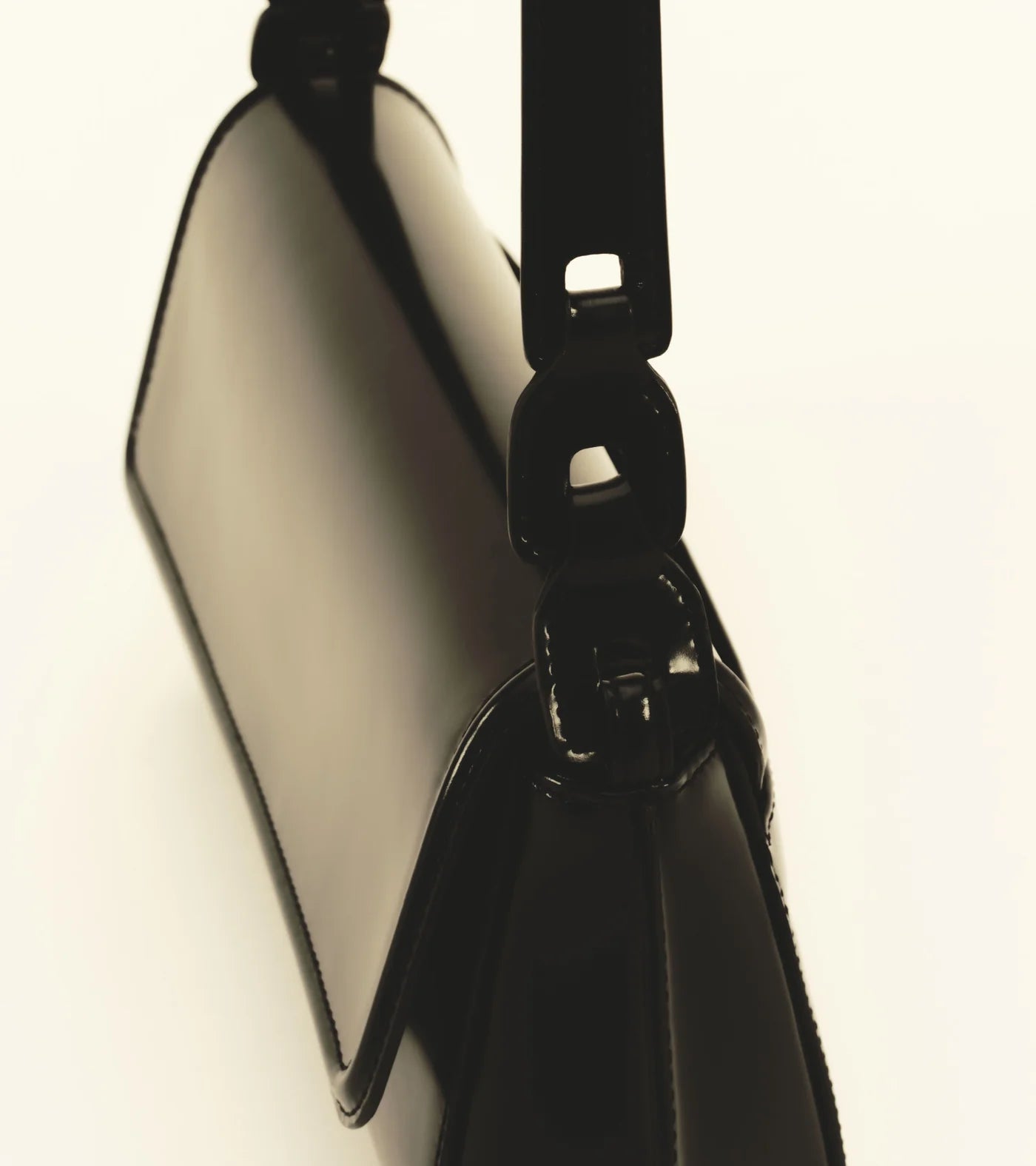 Glossy Smooth Leather Boxy Medium Baguette Shoulder Bag